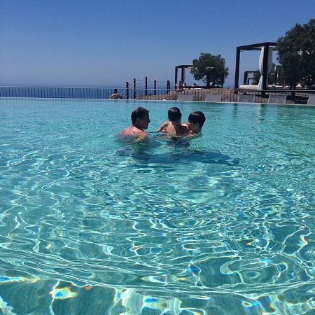  Kelly's Husband and their probable children